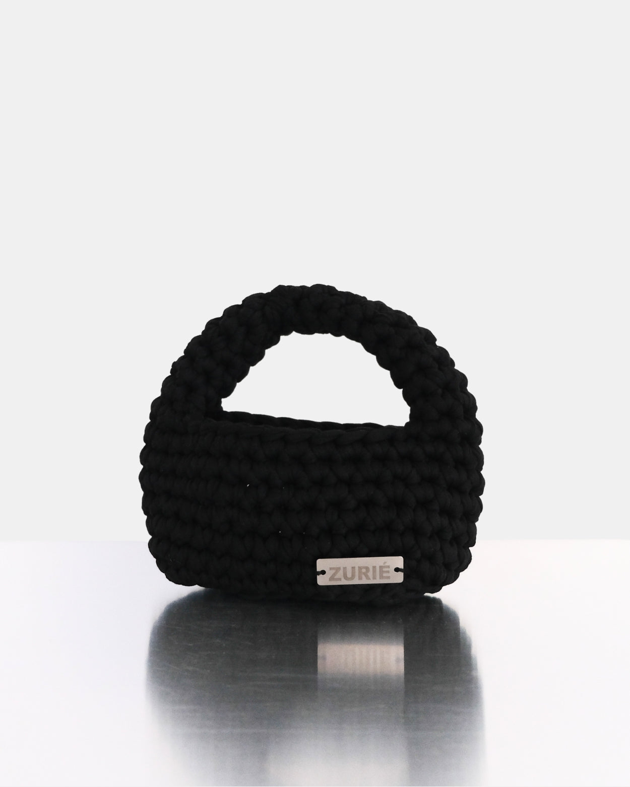The Liora Mini Black